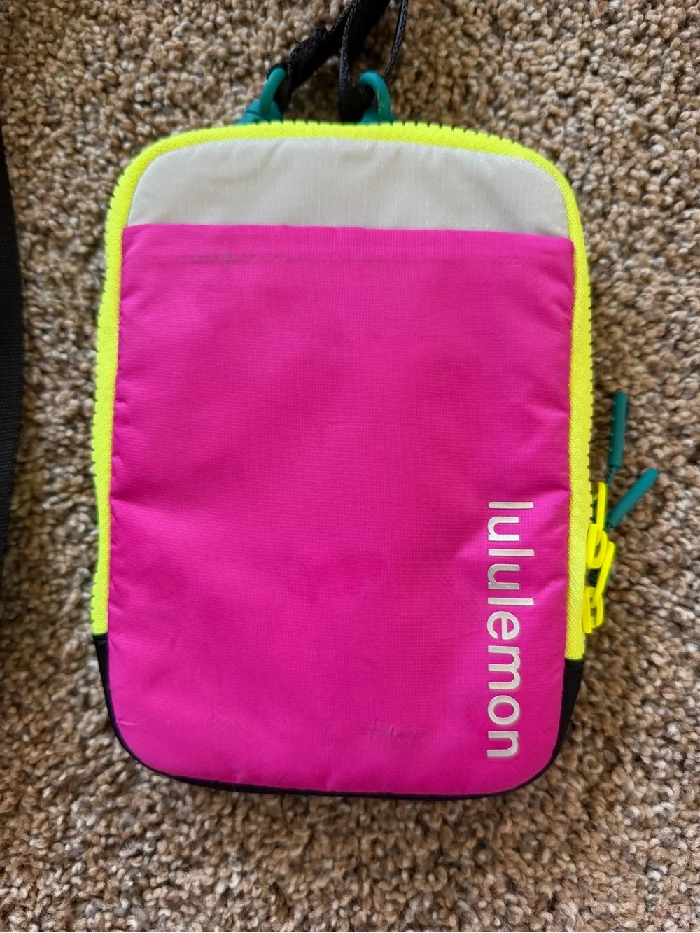 LULULEMON Easy Access Crossbody in Pink - Picture 2 of 9